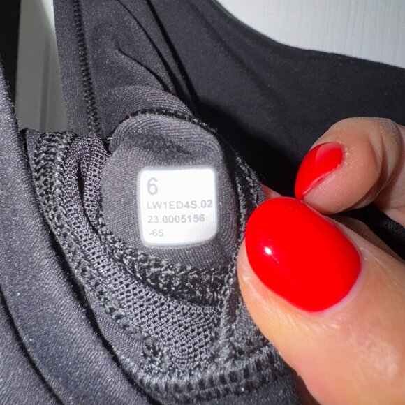 Lululemon Align Bodysuit – Size 6 – Excellent Condition - Picture 4 of 4